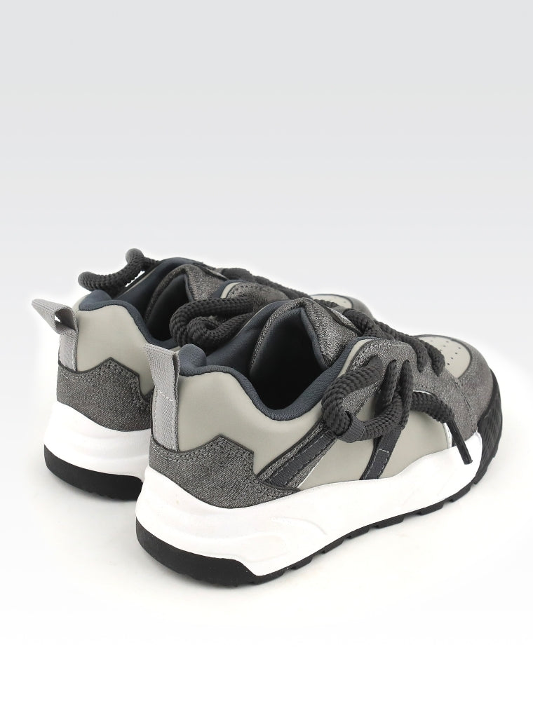 Stylish Grey and White Kids’ Sneakers low.